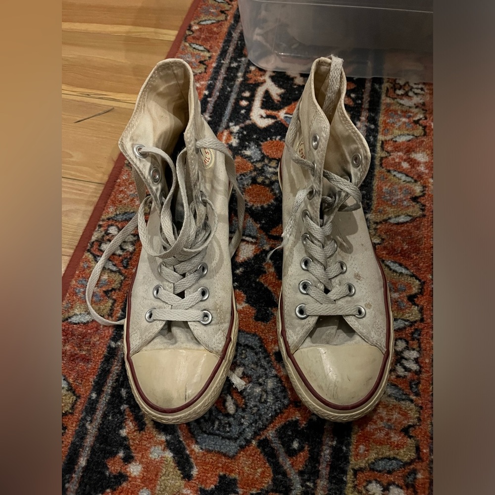 White converse